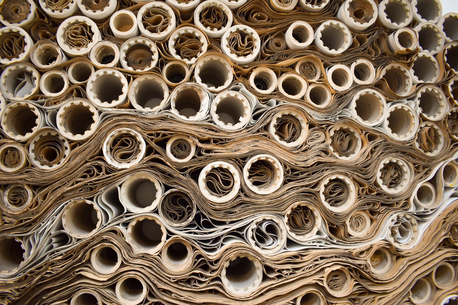 Bobinas de material en almacén